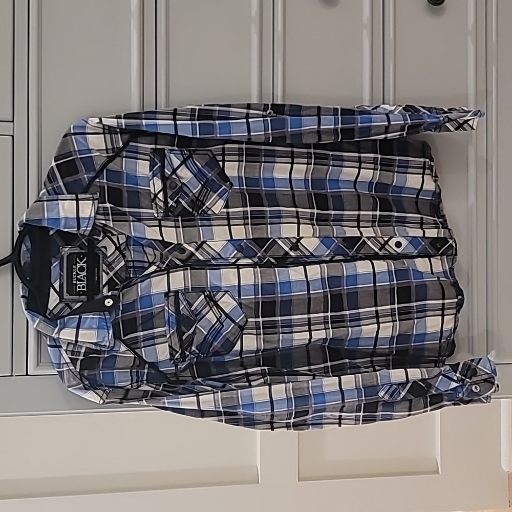 Buckle Black Shirt
